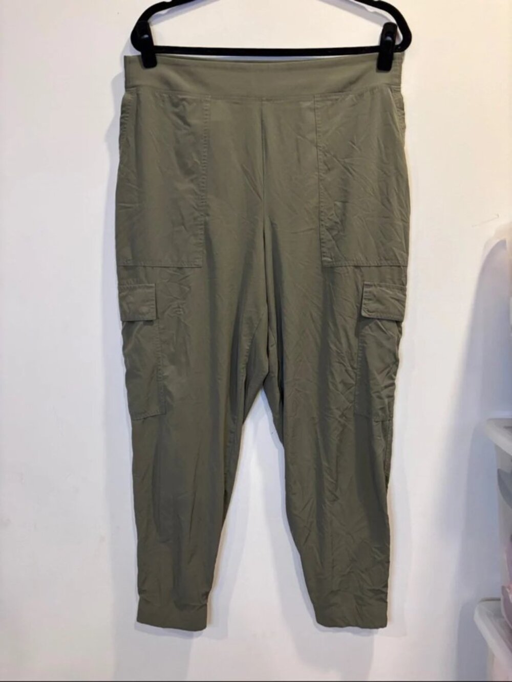 Athleta Brooklyn Joggers Green Women's Size 16 EUC Zippered Ankle - Picture 1 of 4